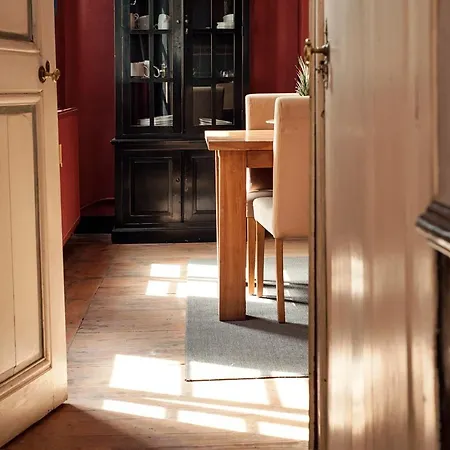 Hotel Ganda & Gandawa