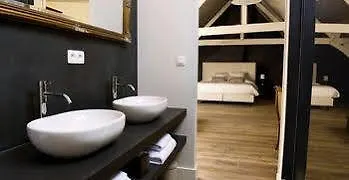 Hotel Ganda & 3*