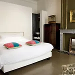 Ganda & 3*